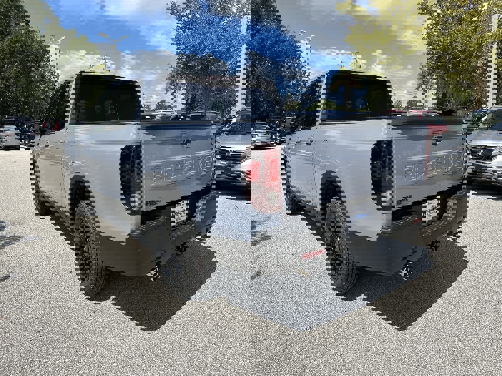 New 2026 Honda Ridgeline Black Edition image 4