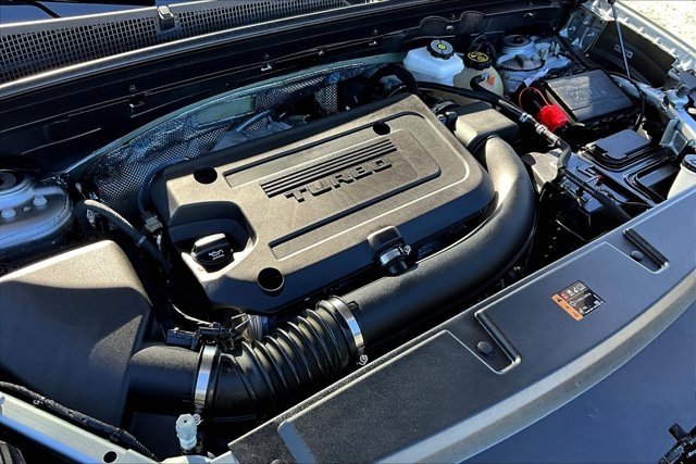 Used 2023 Buick Envision Essence image 30