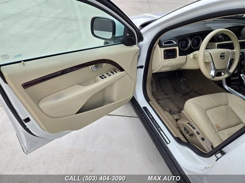 Used 2013 Volvo XC70 3.2 Premier Plus image 10