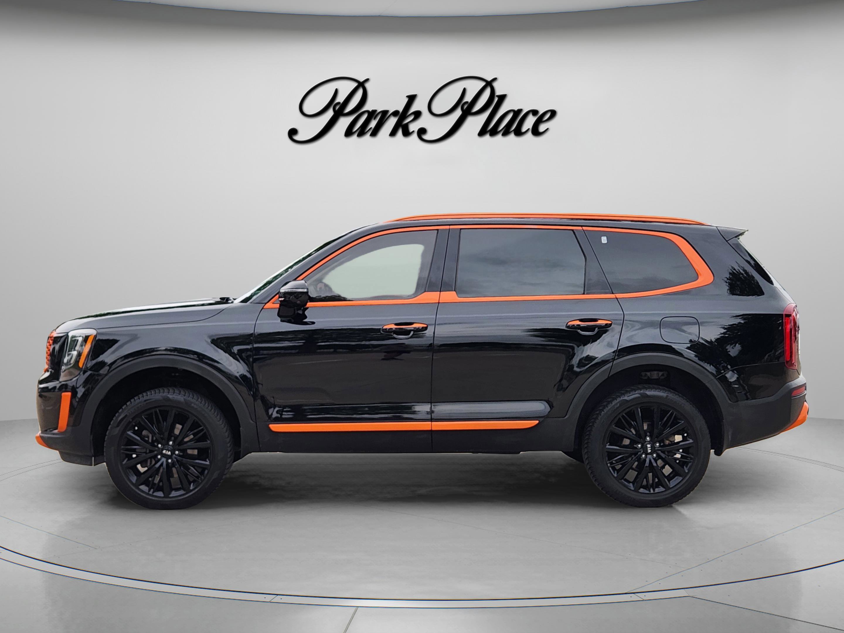 Used 2021 Kia Telluride SX FWD image 2
