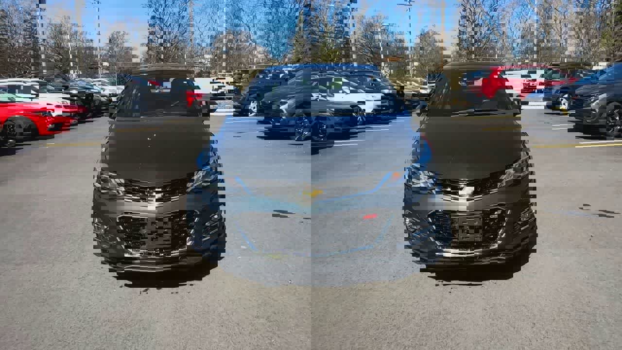 Used 2018 Chevrolet Cruze Premier w/ RS Package image 3