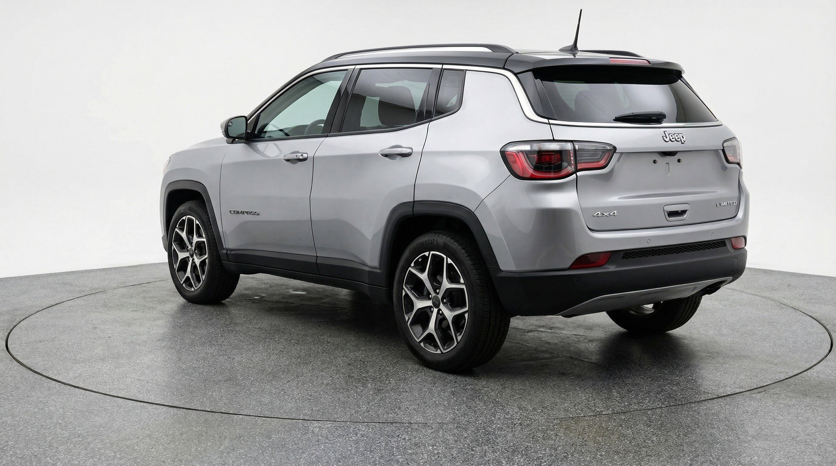 Used 2025 Jeep Compass Limited AWD/4WD image 6