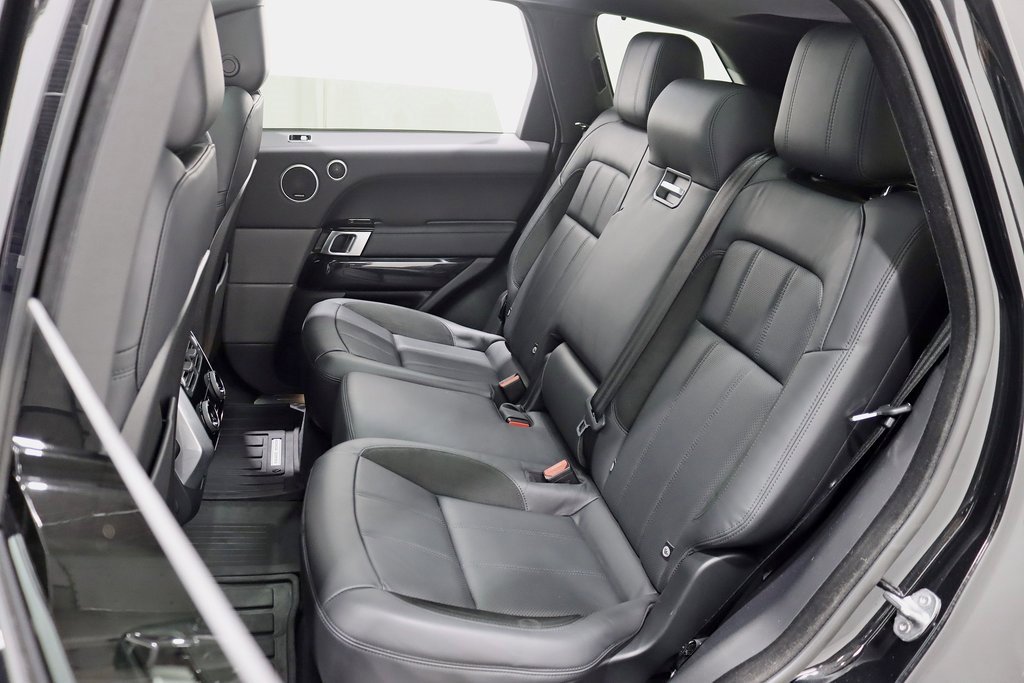 Used 2022 Land Rover Range Rover Sport HST image 28