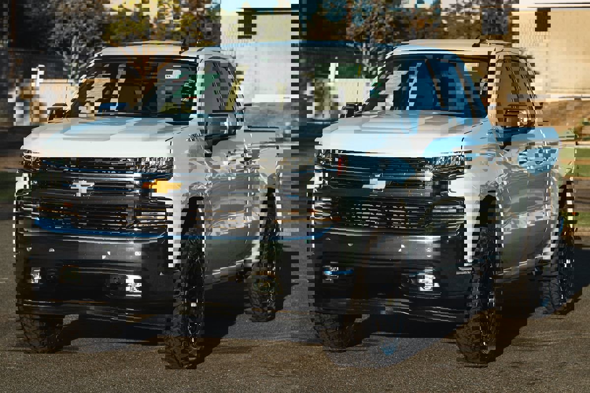 Used 2019 Chevrolet Silverado 1500 LT w/ Convenience Package image 6