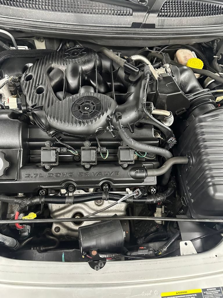 Used 2005 Chrysler Sebring GTC FWD image 7