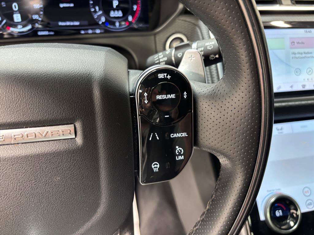 Used 2019 Land Rover Range Rover Velar R-Dynamic SE image 19