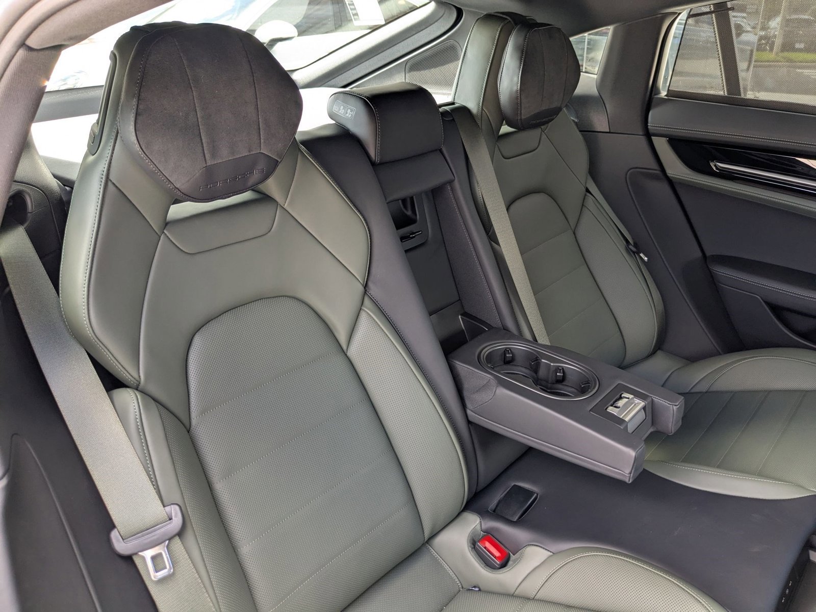 New 2026 Porsche Panamera 4 image 25