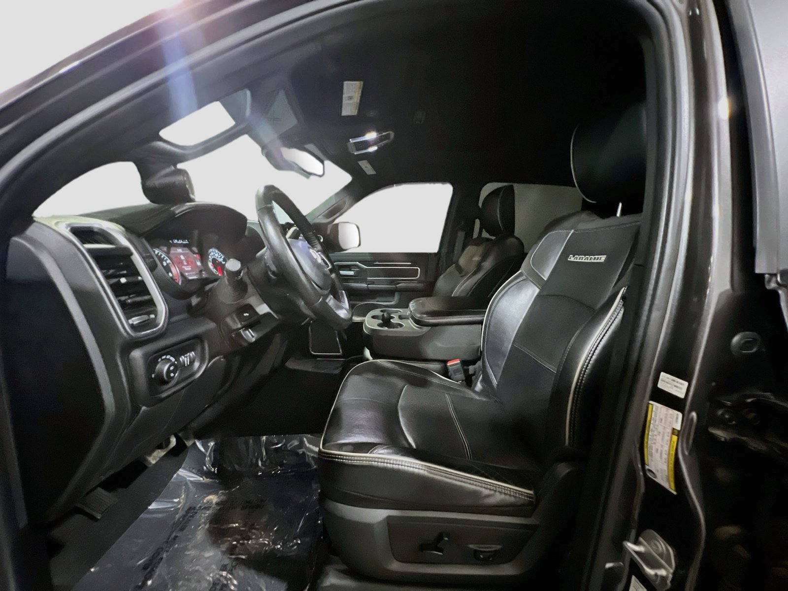 Used 2020 RAM 2500 Laramie AWD/4WD image 16