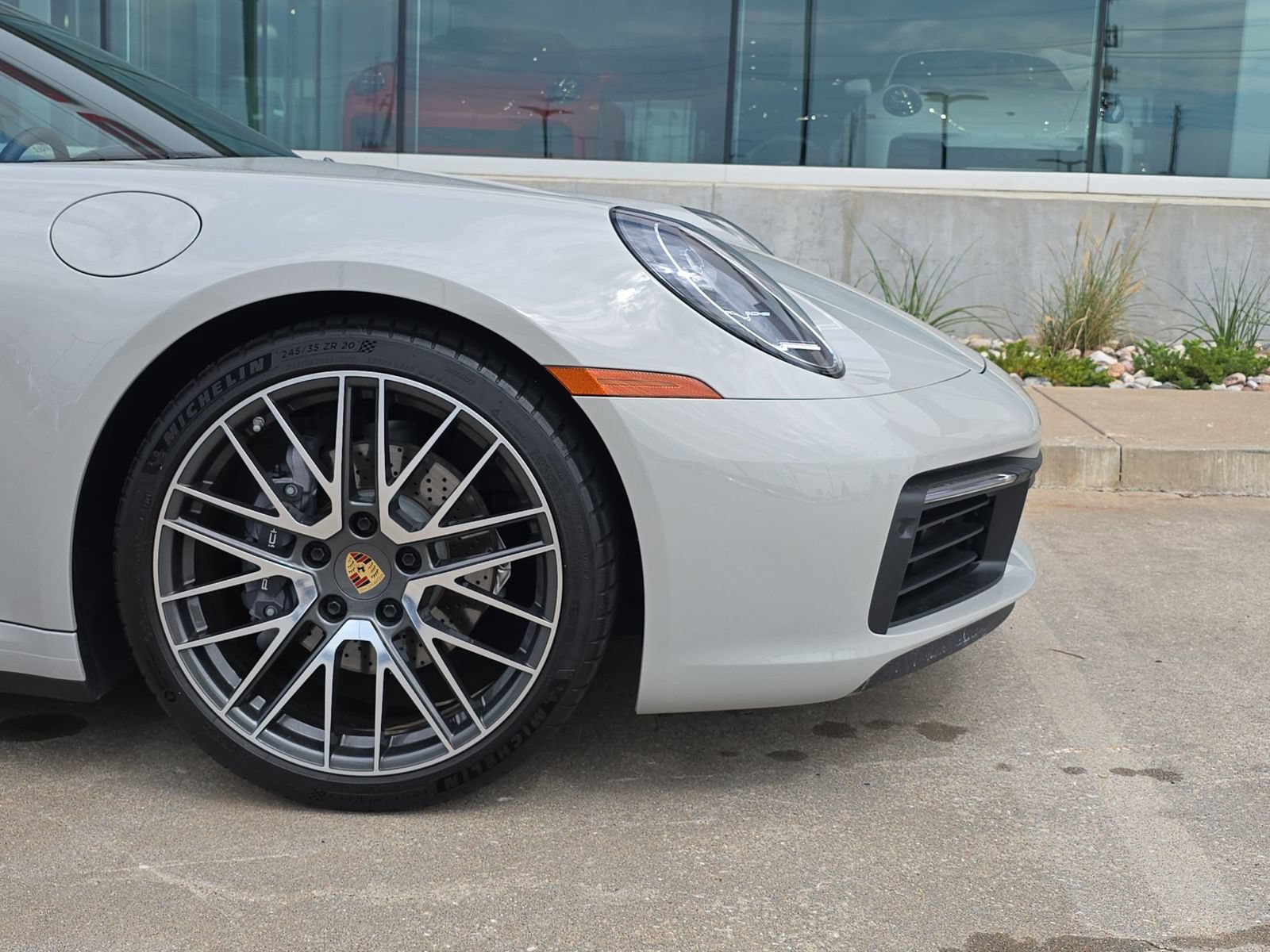 Certified 2024 Porsche 911 Carrera 4 AWD/4WD image 11