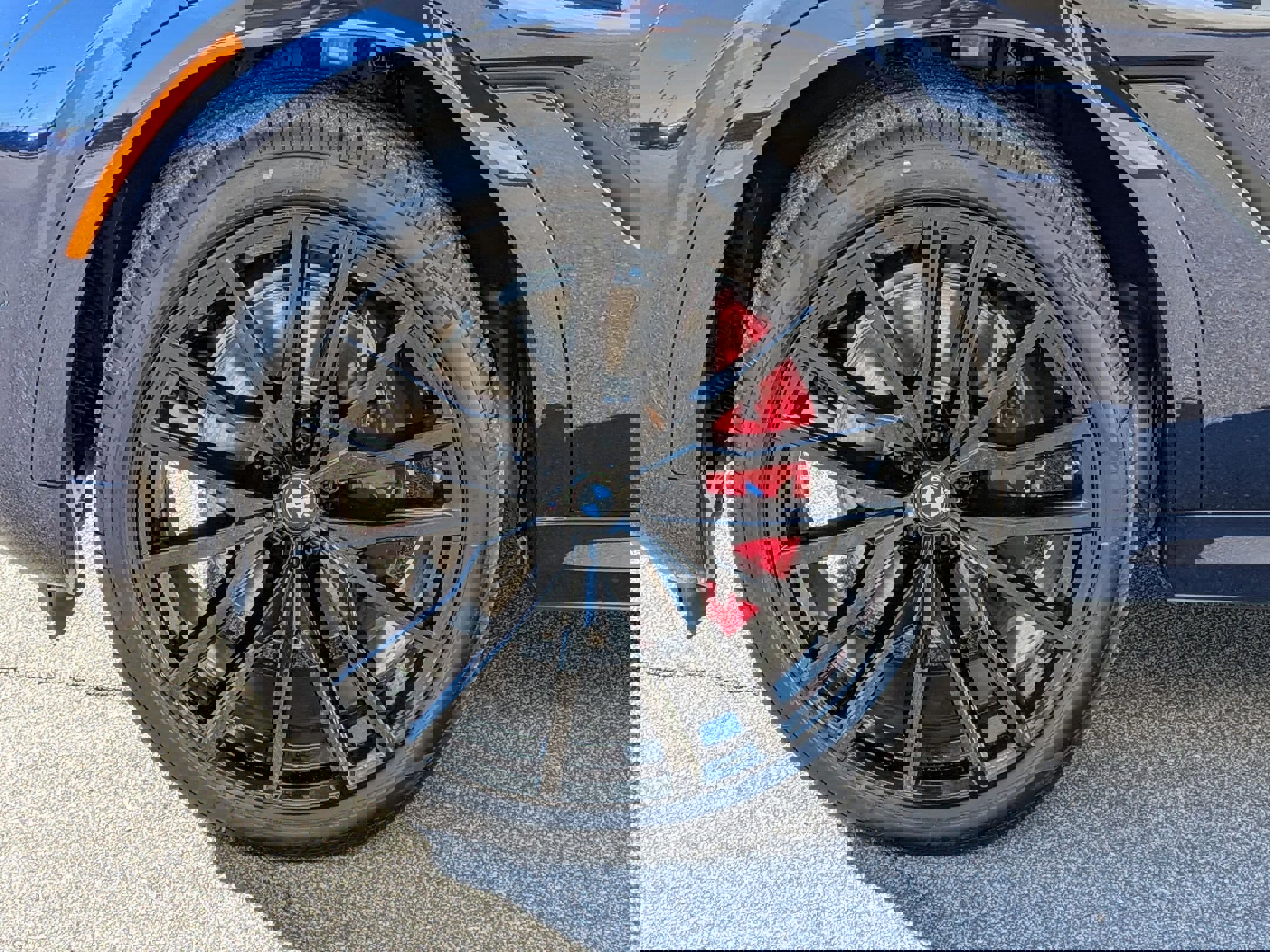 New 2026 BMW X6 xDrive40i w/ Climate Comfort Package image 10