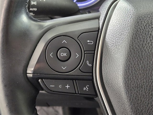 Used 2022 Toyota Venza LE image 27