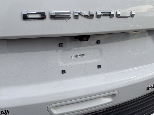 Used 2025 GMC Yukon Denali AWD/4WD image 22