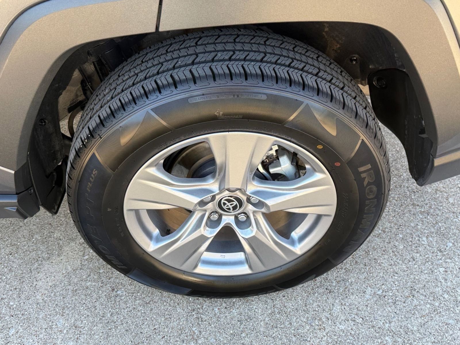 Used 2025 Toyota RAV4 LE image 30