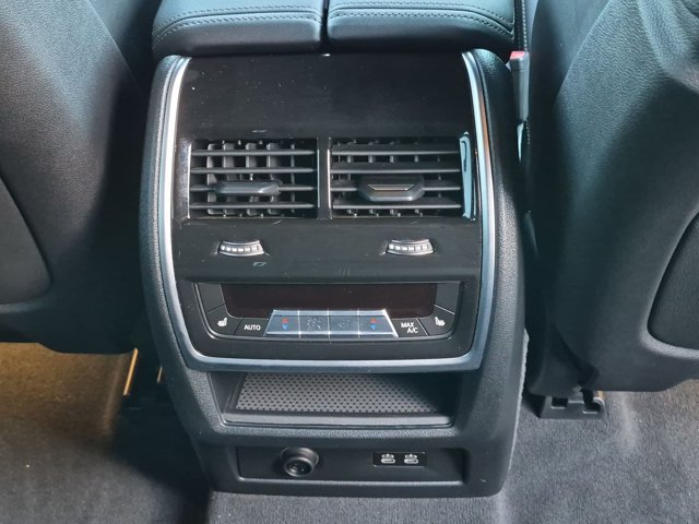 Used 2024 BMW X5 M60i w/ Climate Comfort Package AWD/4WD image 18