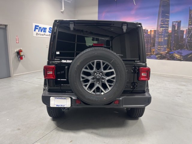 New 2025 Jeep Wrangler Sahara image 24