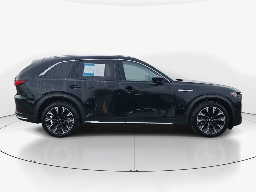Used 2024 MAZDA CX-90 Plug-In Hybrid w/ Premium Pkg image 3