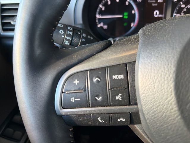Used 2023 Lexus GX 460 Premium w/ Accessory Package AWD/4WD image 22