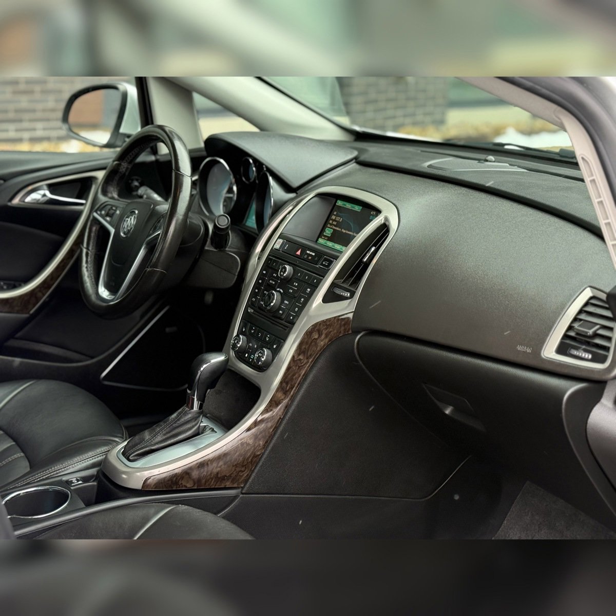 Used 2013 Buick Verano Leather image 9