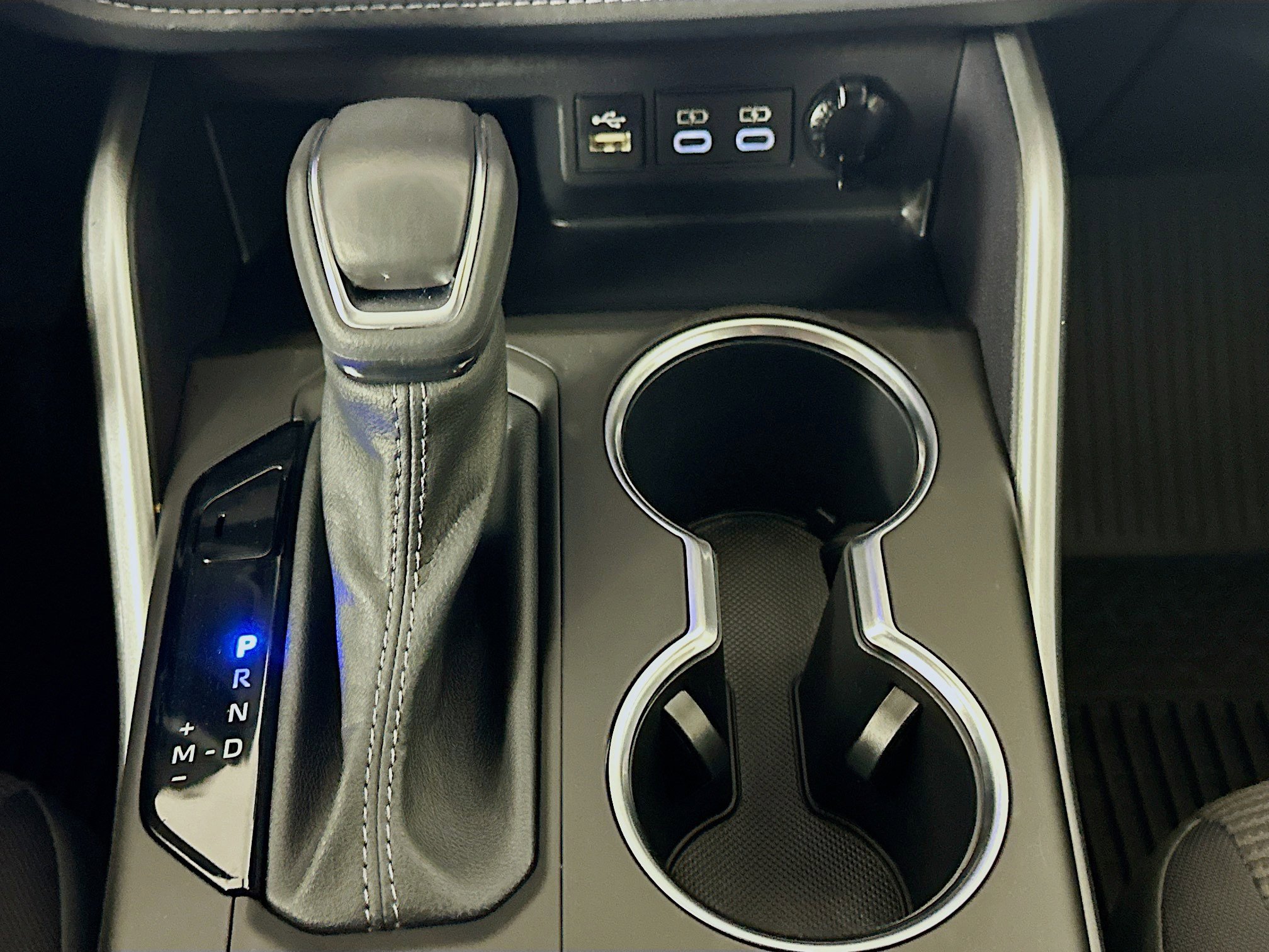 Used 2024 Toyota Highlander LE image 25