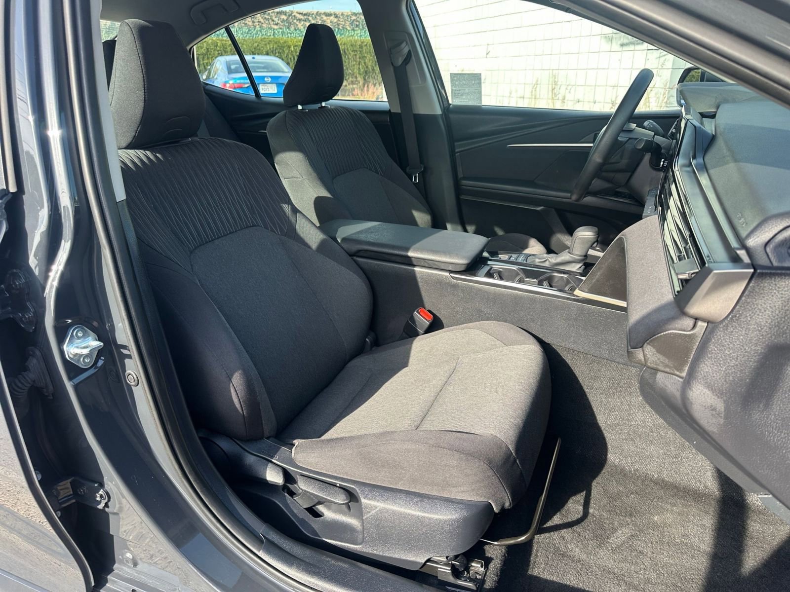 Used 2025 Toyota Camry LE image 35