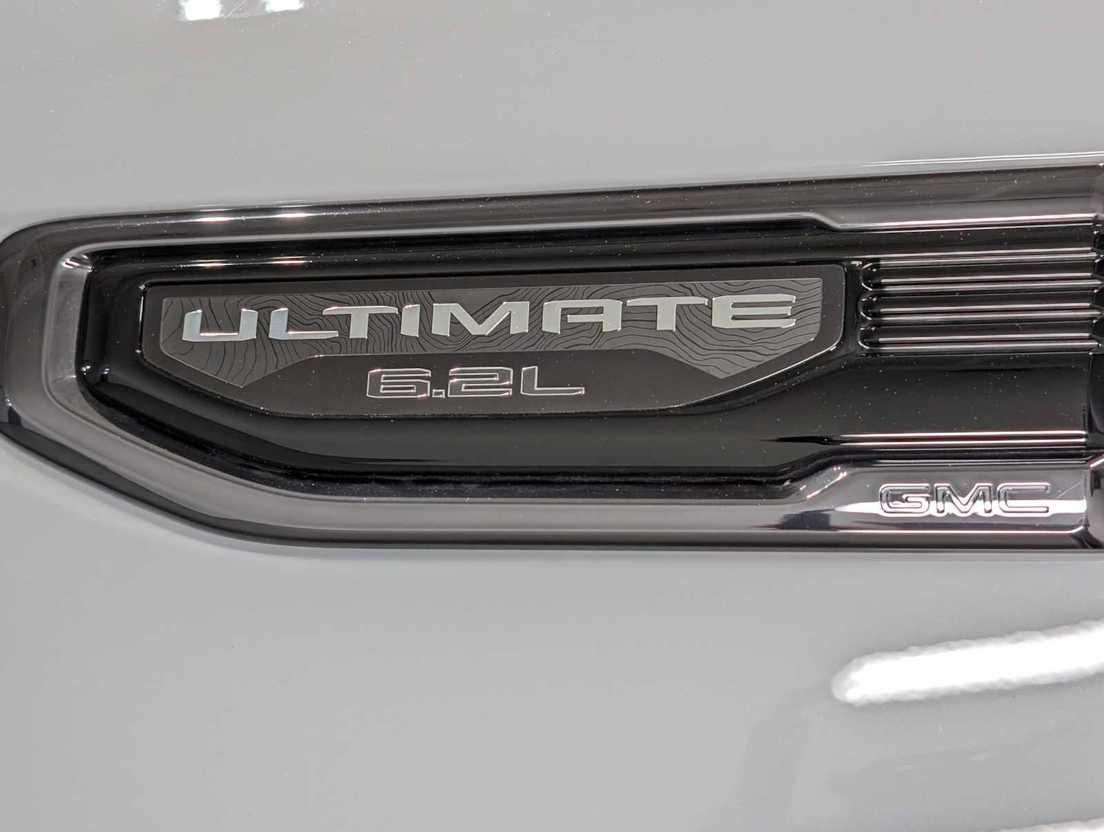Certified 2025 GMC Sierra 1500 Denali Ultimate AWD/4WD image 13