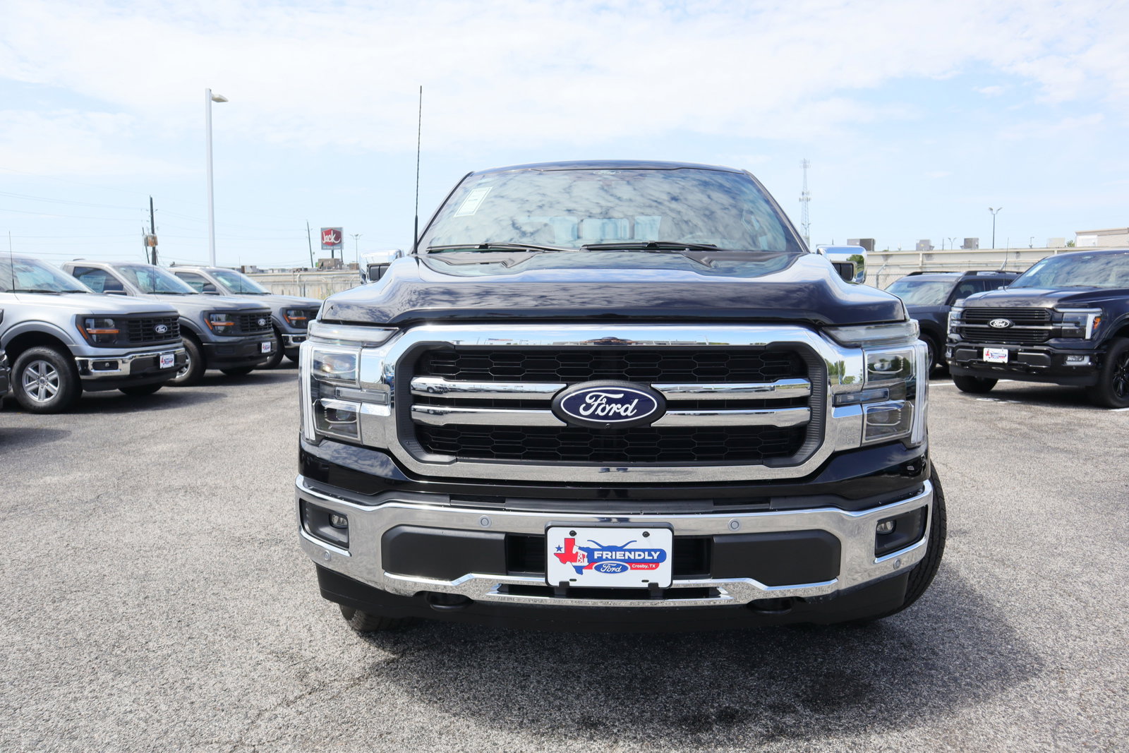 New 2025 Ford F150 Lariat w/ Equipment Group 501A Mid image 9