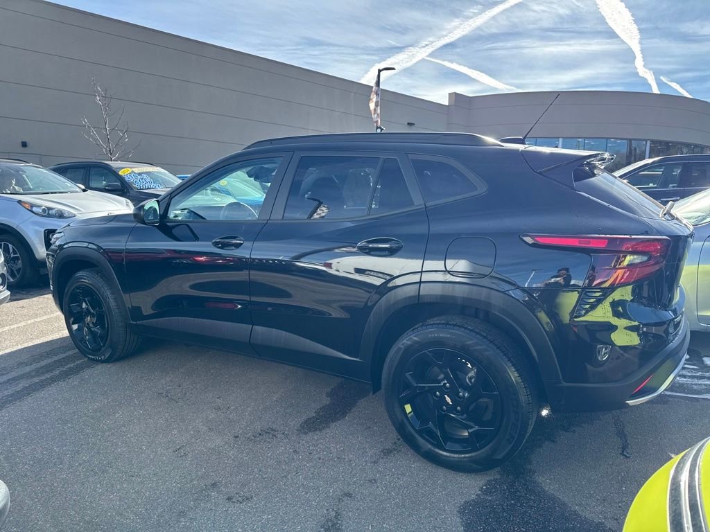 Used 2024 Chevrolet Trax LT image 15