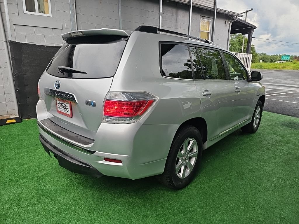 Used 2013 Toyota Highlander 4WD Hybrid image 5