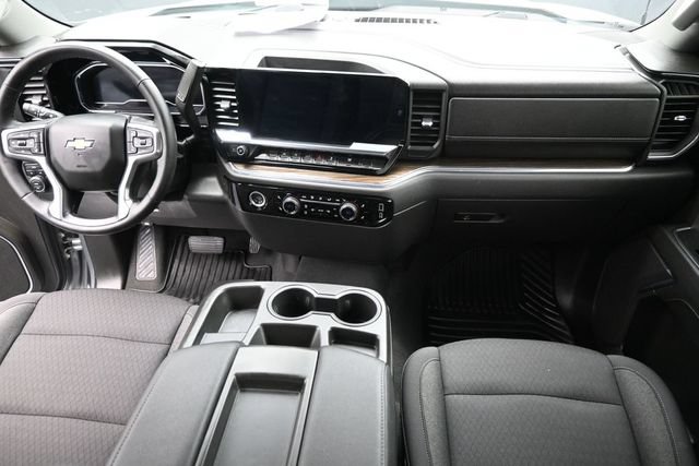 Used 2023 Chevrolet Silverado 1500 LT AWD/4WD image 12