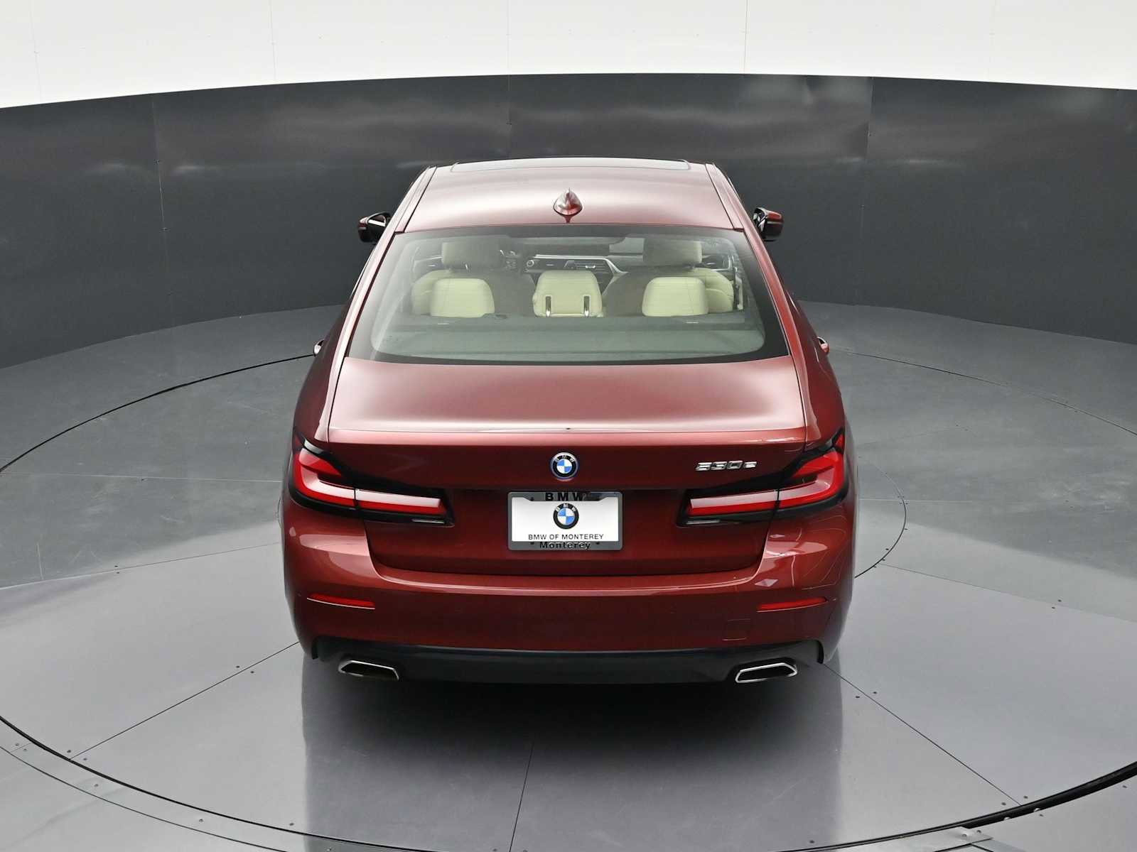 Used 2023 BMW 530e w/ Premium Package image 20