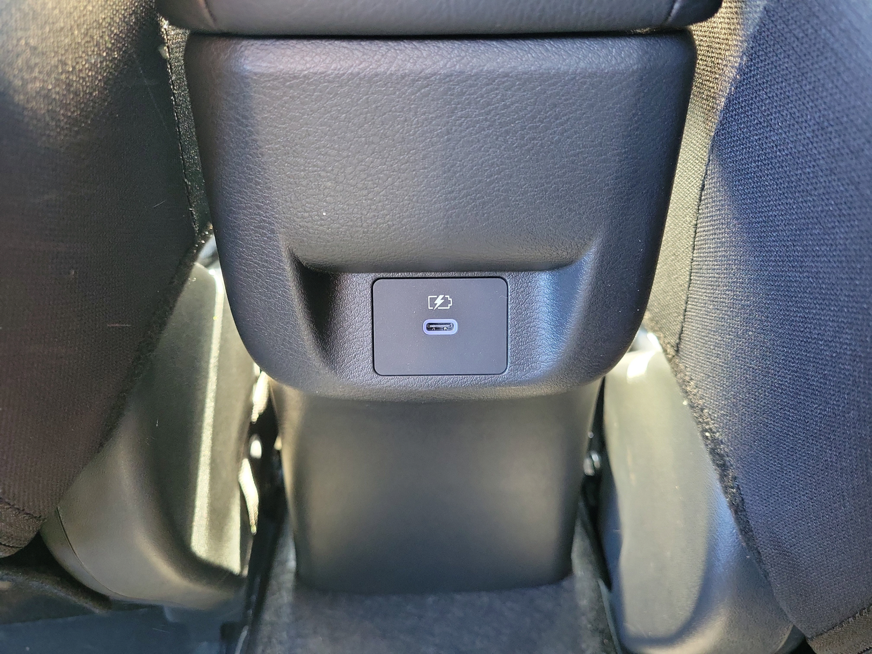 Certified 2025 Nissan Versa SV w/ Trunk Package FWD image 10