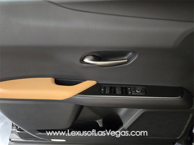 New 2026 Lexus UX 300h FWD image 16