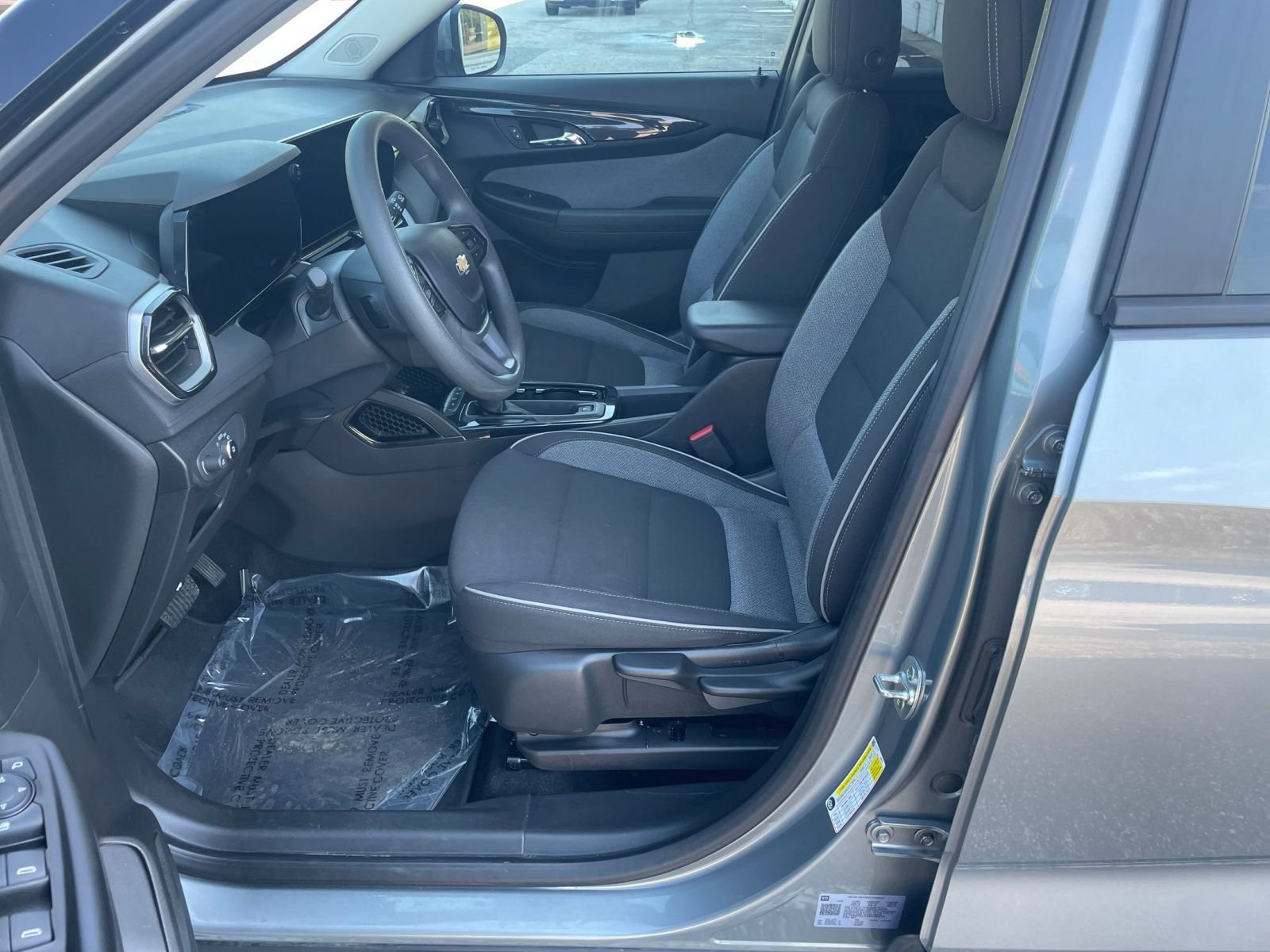 Used 2025 Chevrolet TrailBlazer LT FWD image 27