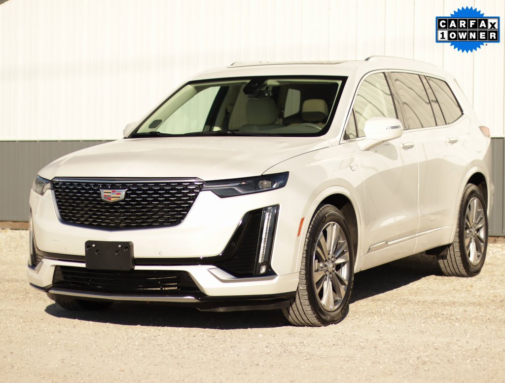 Used 2025 Cadillac XT6 Premium Luxury image 3
