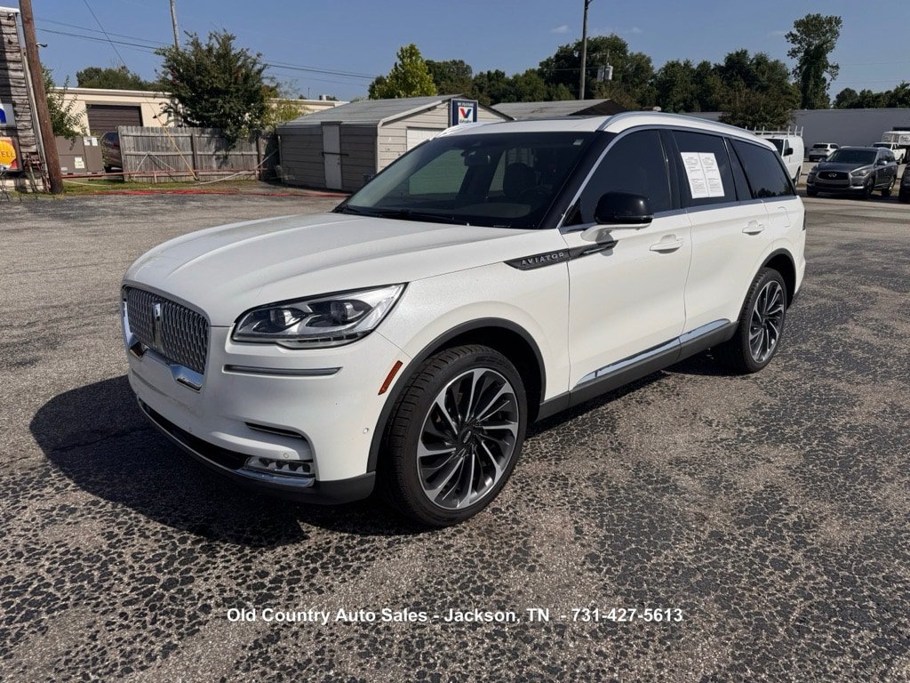 Used 2020 Lincoln Aviator Reserve w/ Equipment Group 202A AWD/4WD image 2