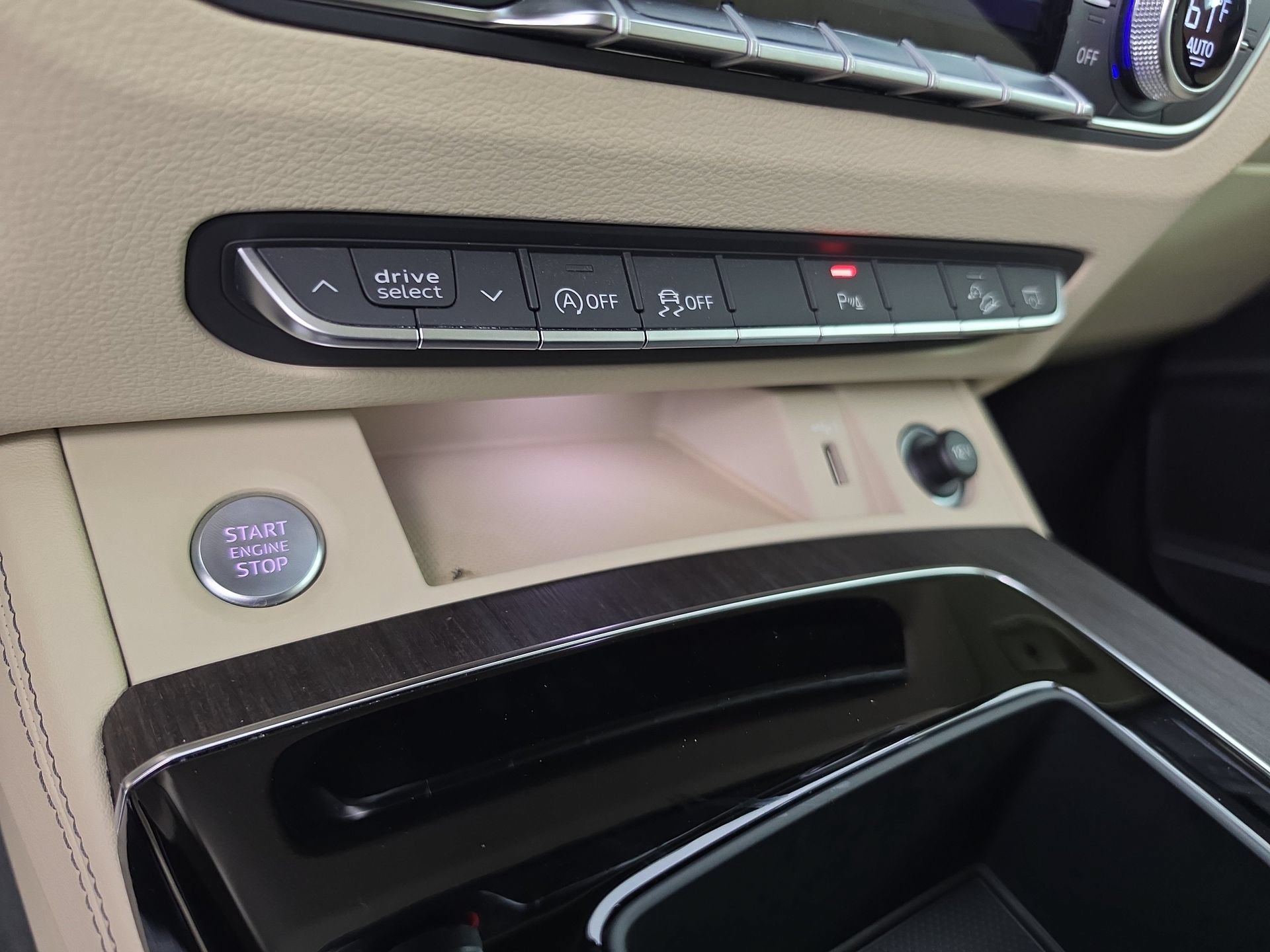 Certified 2023 Audi Q5 2.0T Premium Plus w/ Premium Plus Package AWD/4WD image 30