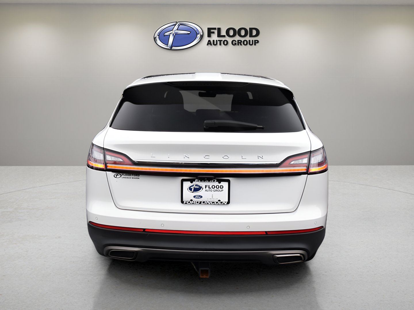 Used 2022 Lincoln Nautilus Reserve w/ Equipment Group 201A image 5