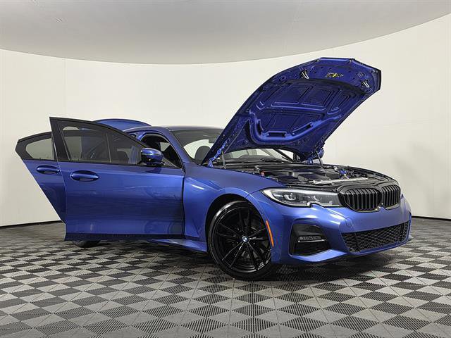 Used 2020 BMW 330i xDrive Sedan w/ M Sport Package AWD/4WD image 41
