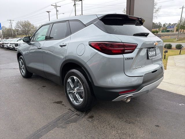 Used 2025 Chevrolet Blazer LT image 4