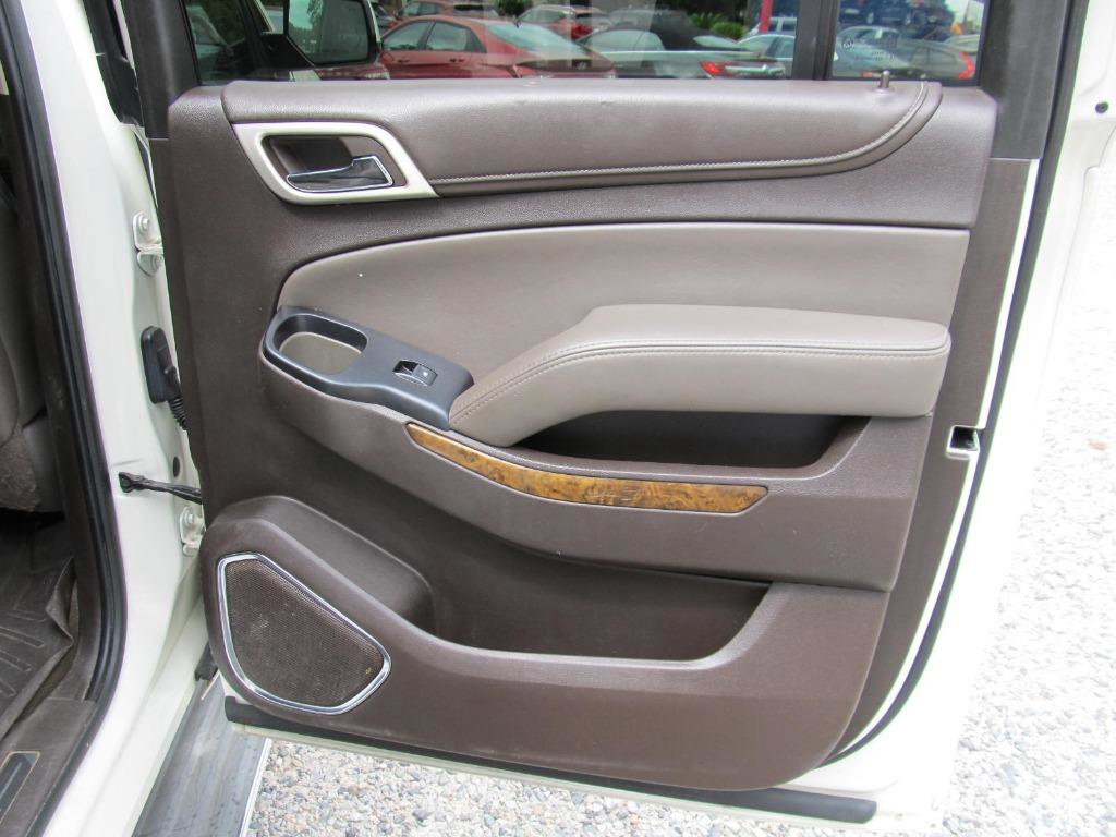 Used 2015 GMC Yukon XL Denali w/ Open Road Package image 43