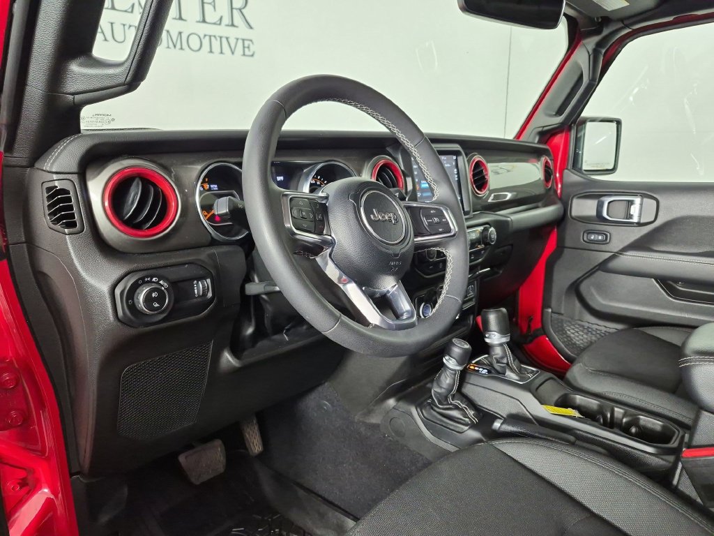 Used 2023 Jeep Gladiator Overland AWD/4WD image 15