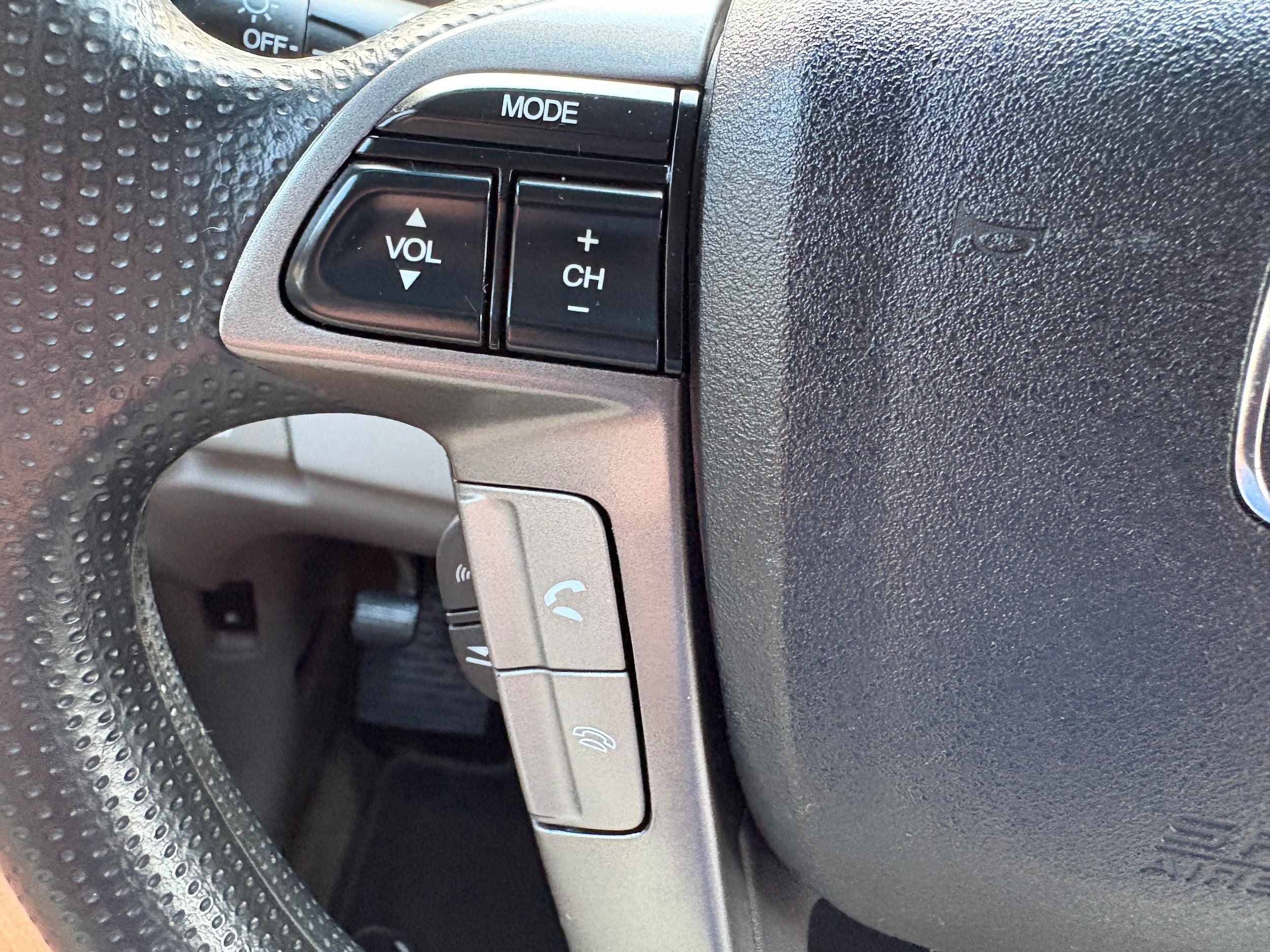 Used 2015 Honda Pilot LX image 32