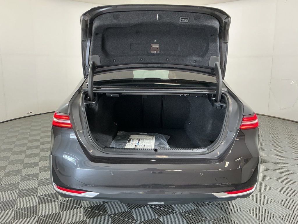 Certified 2025 BMW 530i w/ Premium Package RWD image 28