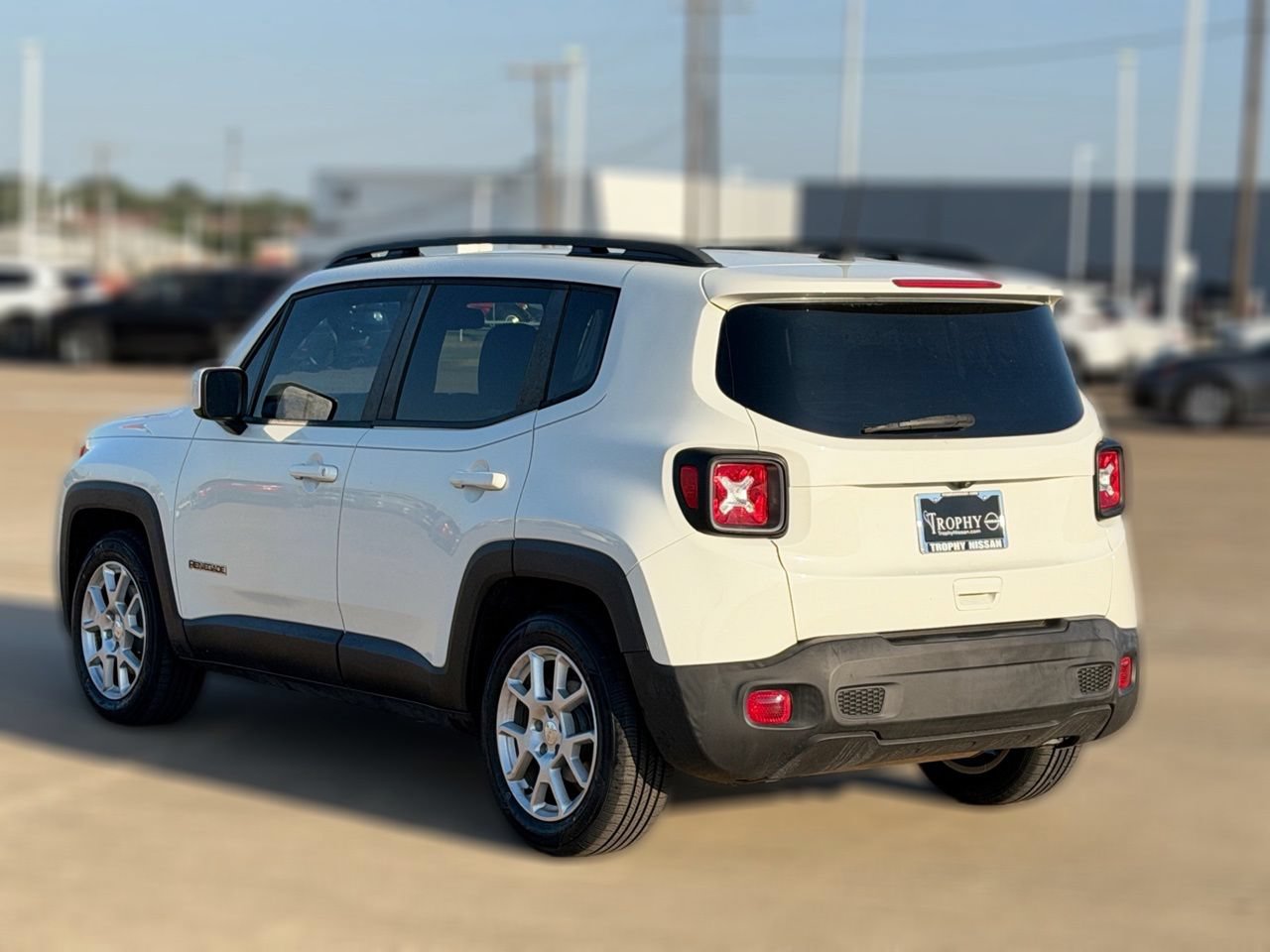 Used 2021 Jeep Renegade Latitude w/ Convenience Group FWD image 6