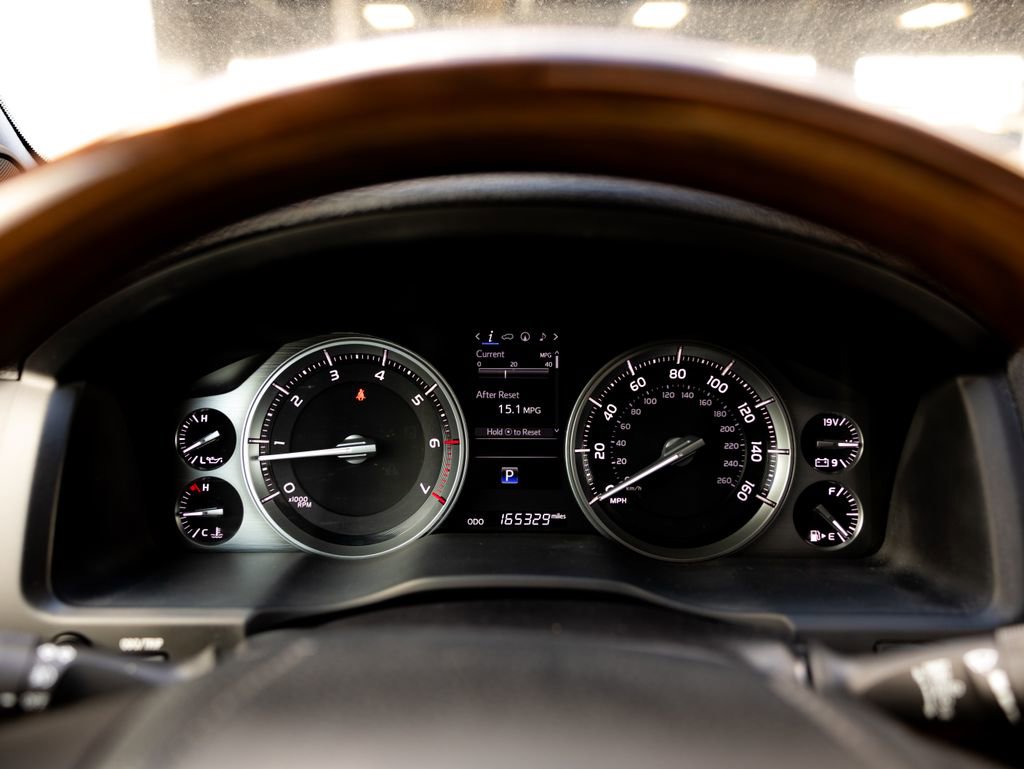 Used 2016 Toyota Land Cruiser AWD/4WD image 18