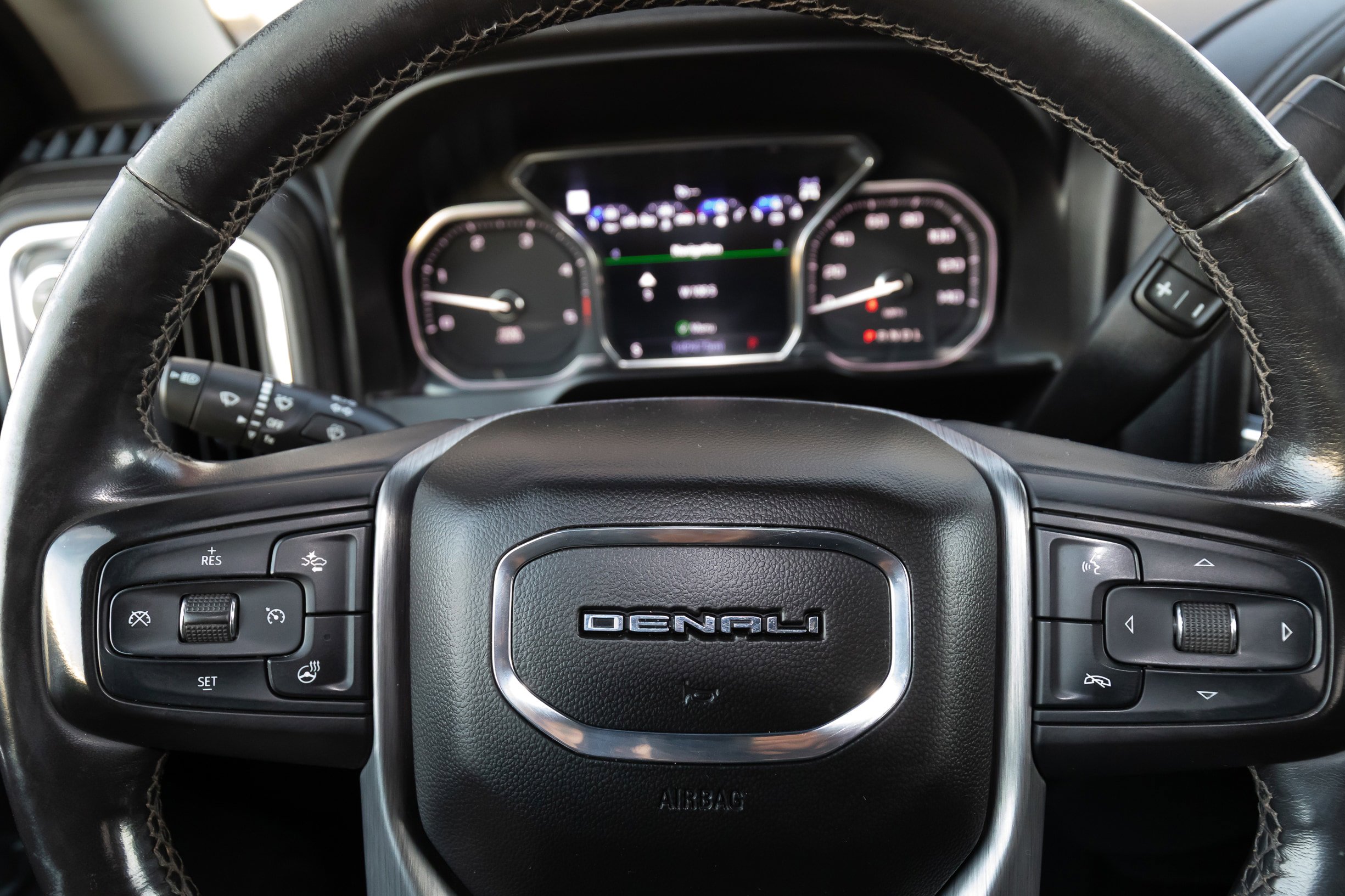 Used 2020 GMC Sierra 2500 Denali w/ Denali Ultimate Package image 21