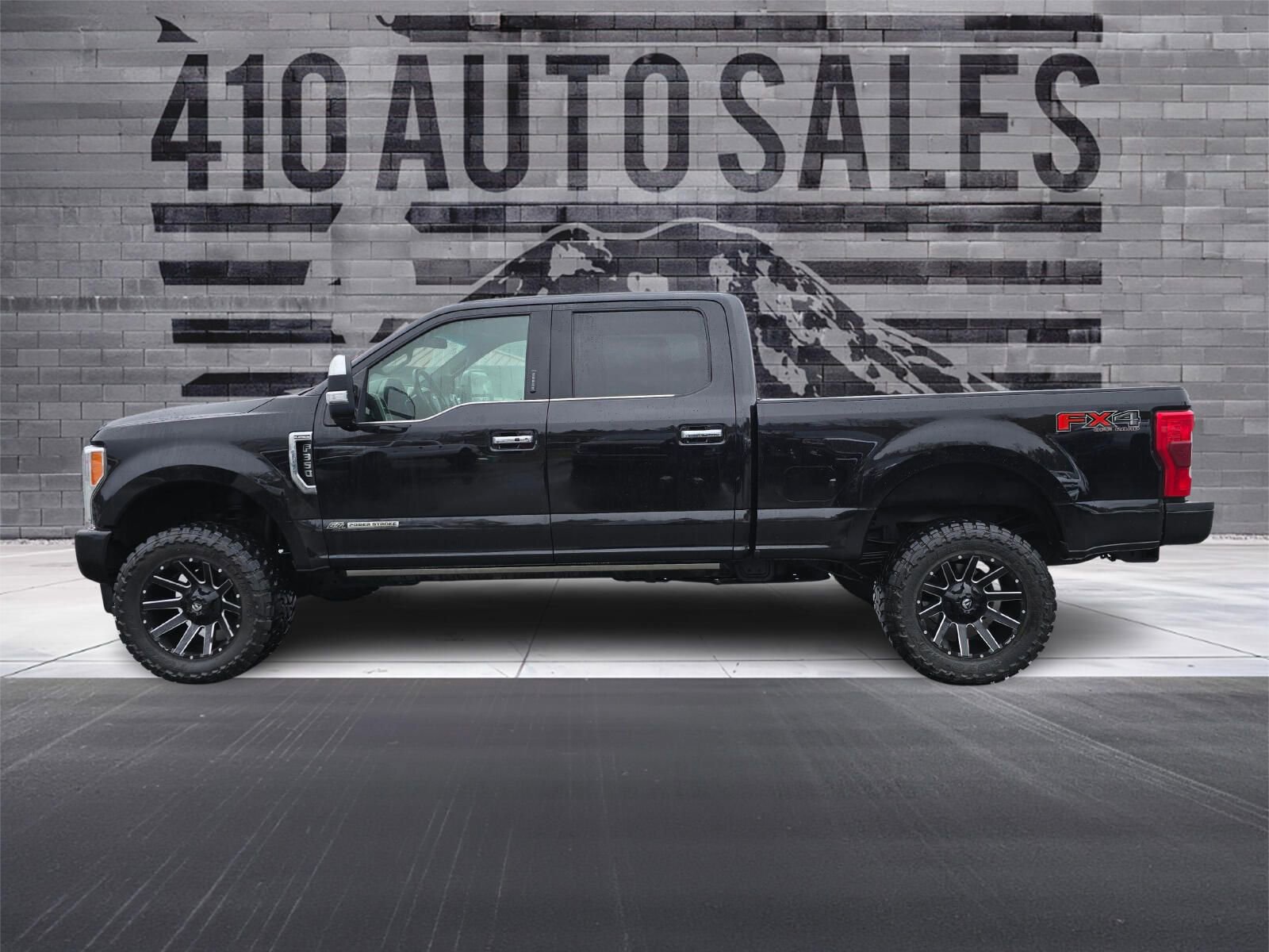 Used 2019 Ford F350 Platinum w/ Platinum Ultimate Package image 7