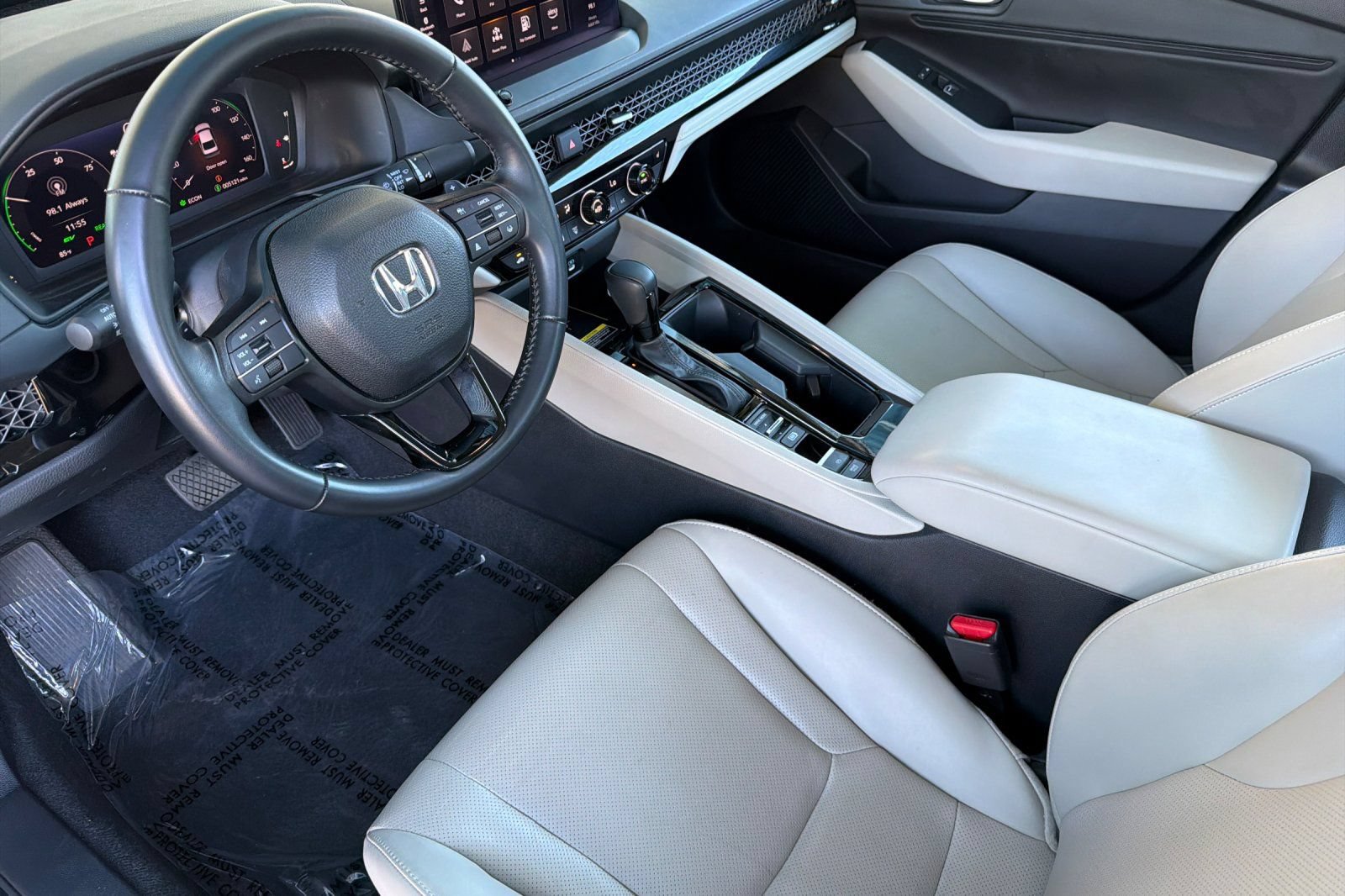 Used 2025 Honda Accord EX-L image 10