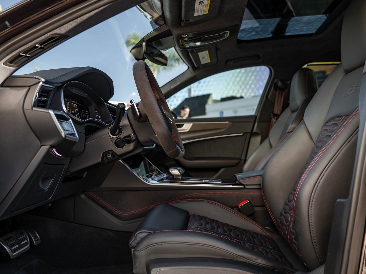 Used 2023 Audi RS 6 w/ Carbon Optic Package image 23