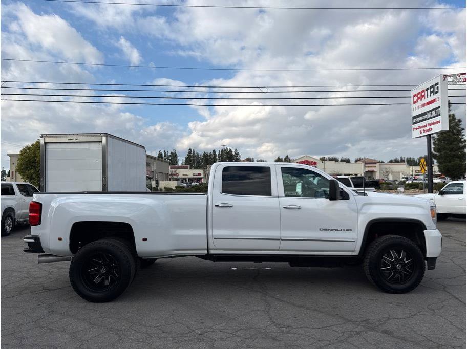 Used 2015 GMC Sierra 3500 Denali image 5